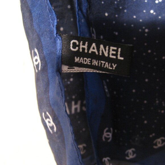 Vintage Chanel Wide Silk Shawl Scarf, Blue White, Silk - Picture 7 of 10